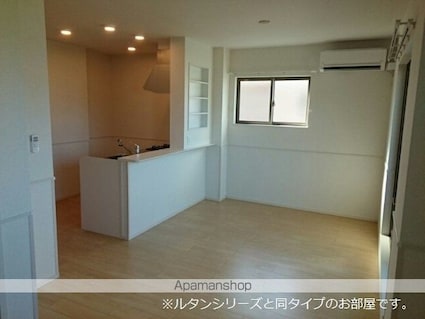和歌山県和歌山市西庄[2LDK/58.04m2]のリビング・居間