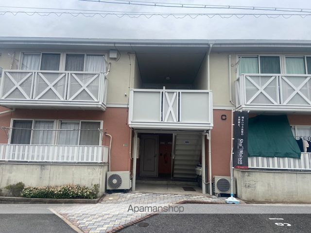 フレグランスKM C棟の玄関写真