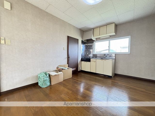 メゾンプリムローズA棟の内装写真