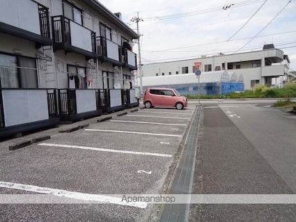 パークハイツ[1R/27.08m2]の駐車場