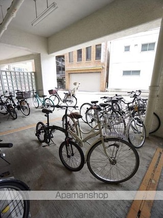 ラッフル徳川[2DK/40m2]の共用部1