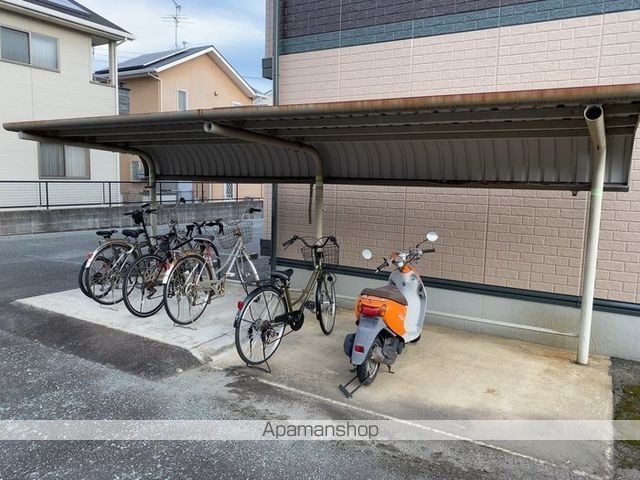 エクレール・アイ B棟の内装写真
