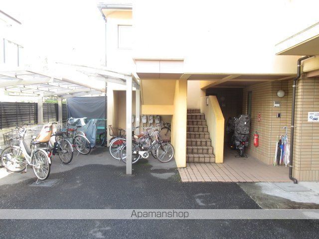 エイトピア成田東の玄関写真