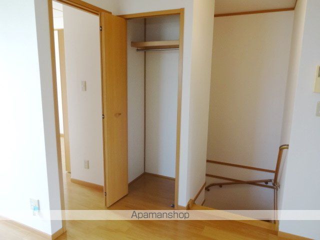 グリーン ゲイブルズ II番館の内装写真