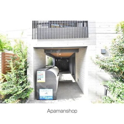 オークプレイス三軒茶屋[1LDK/30.42m2]の外観2