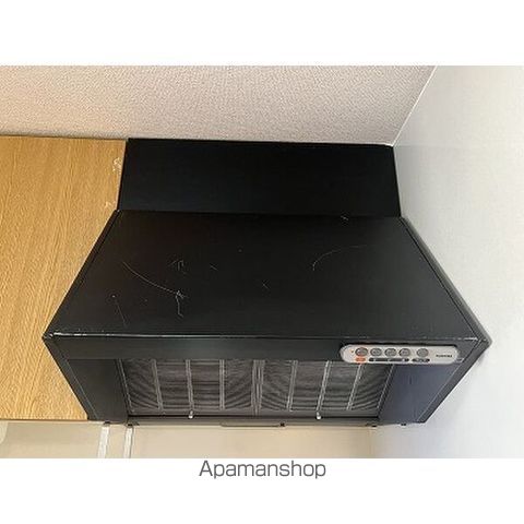 SURPLUS沖の内装写真