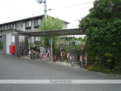 ファミール林[2LDK/52.09m2]の共用部3