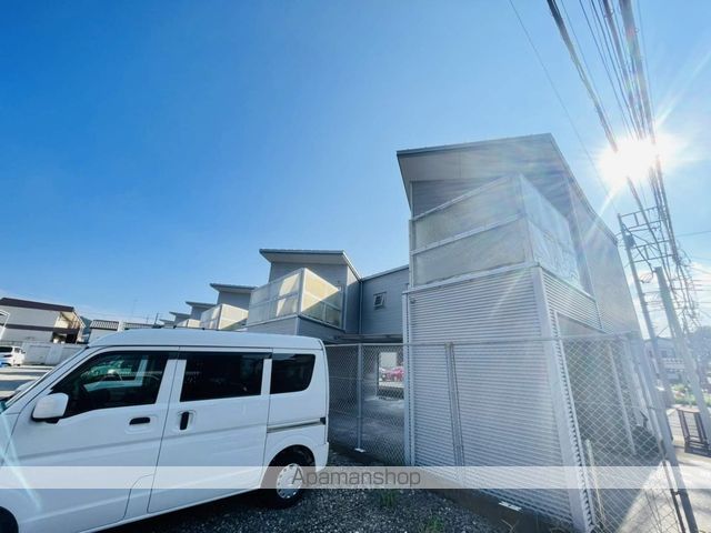 R・A SQUARE
