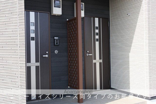 テラス623の玄関写真