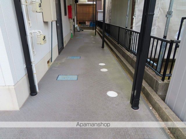フリーダムメゾンの玄関写真