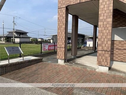 愛媛県四国中央市土居町津根[1LDK/36m2]のエントランス3