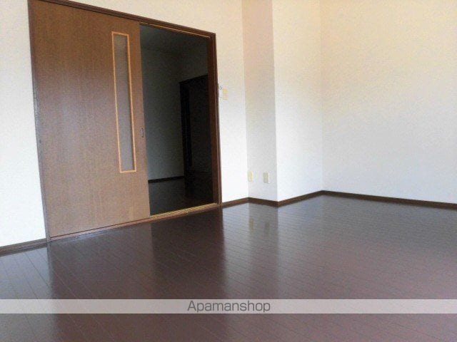 apartment 秋田県潟上市天王字長沼109-2
地図を見る