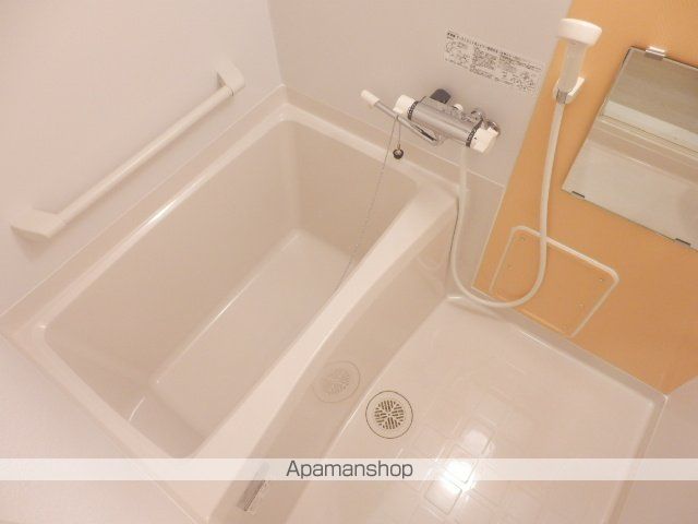 レオネクスト里の内装写真