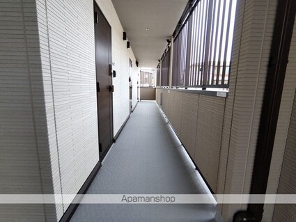クラージュ[1LDK/33.61m2]の共用部1