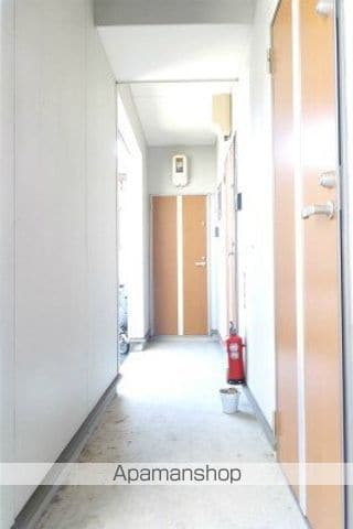 クレフラスト高丘B棟の玄関写真