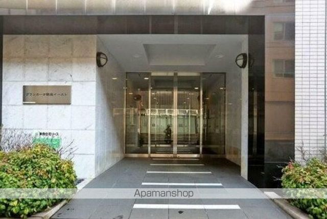 グランカーサ銀座イーストの玄関写真