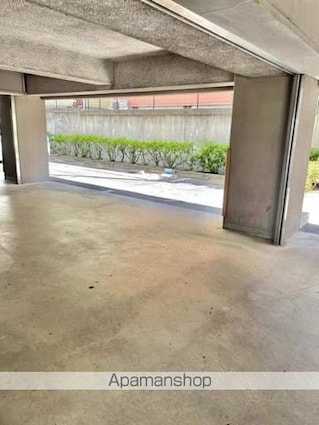 ＣＵＲＥＺＺＡ瀬田西[2LDK/70.2m2]の駐車場