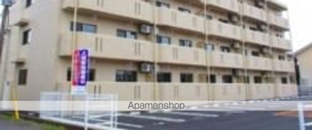 エクレールIIIの玄関写真