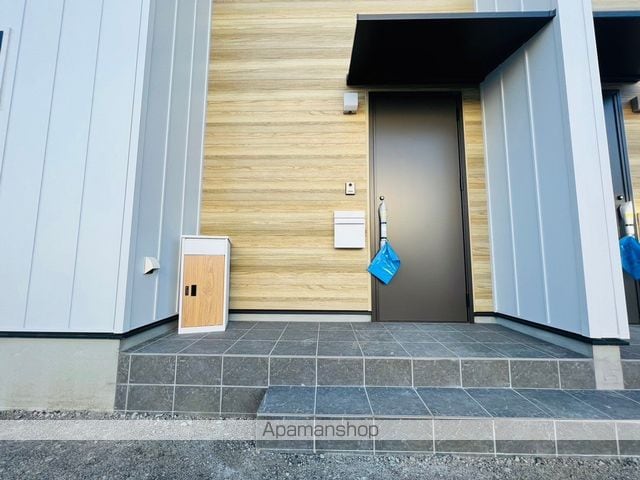 スペックス戸島西の玄関写真
