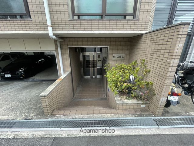 RIGEL岡町の玄関写真