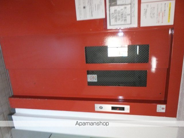 メゾン北1条の玄関写真