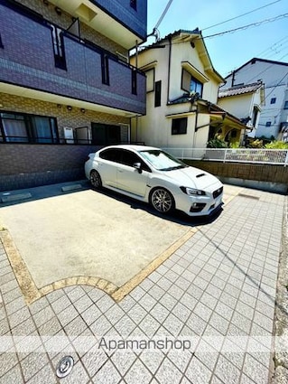 シャトー雅[1DK/31.68m2]の駐車場