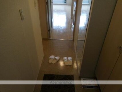 ＨＦ駒沢公園レジデンスＴＯＷＥＲ[1R/25.05m2]の玄関