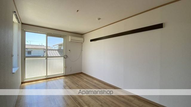 サンシャイン雄町 B棟の内装写真