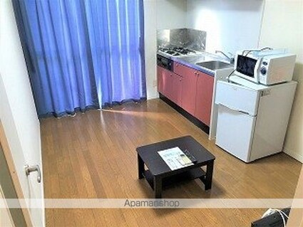 レオパレスＭｓフレーズ参番館[1K/20.28m2]のリビング・居間