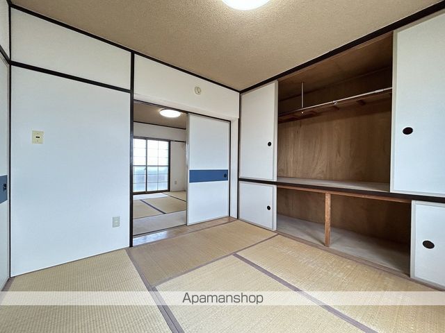 ユートピア川原1号棟の内装写真
