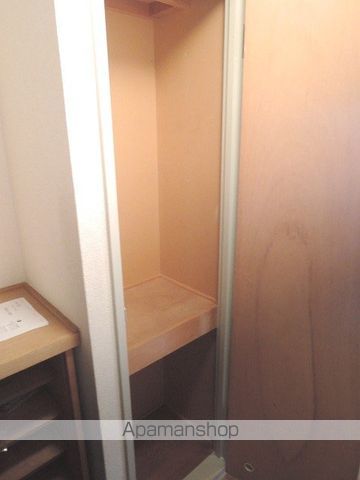 サンシャイン85の内装写真