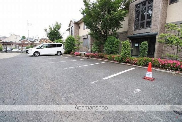 ドムス清華[2DK/50.08m2]の駐車場1