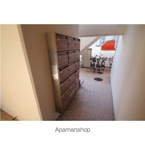 ドルフ西岡本の内装写真