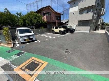 ＧＬ　Ｐｌｕｓ　ＨＩＧＡＳＨＩＹＡＧＵＲＡ[1LDK/40.93m2]の駐車場