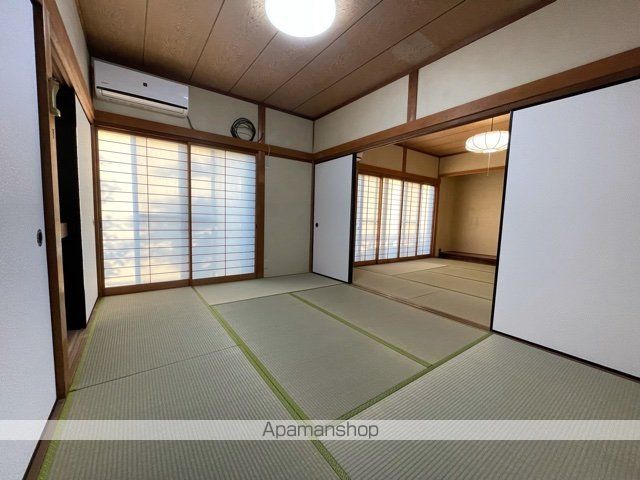 四日市あすなろう 西日野駅 徒歩18分 2階建 築38年の内装写真