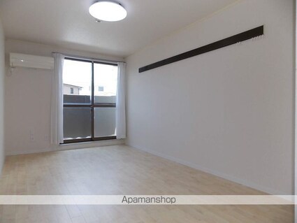 エバーグリーン[1R/20m2]のリビング・居間