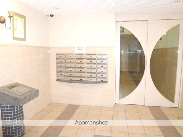 A’PEX−Vの玄関写真