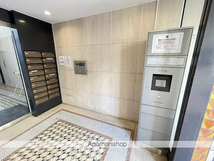 レジディア上目黒[3LDK/97.73m2]の共用部1