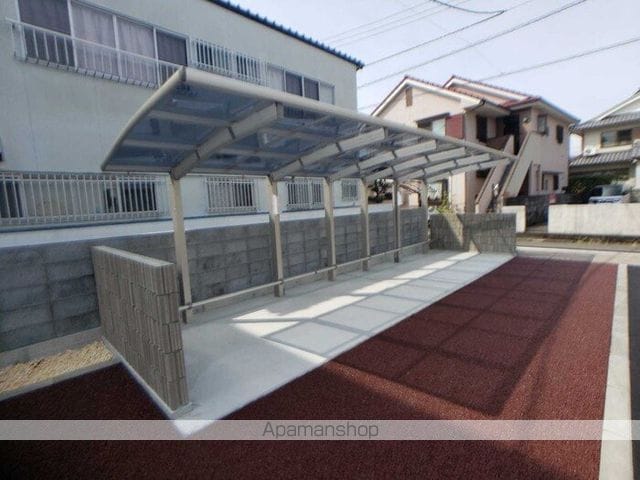 プレジデント持田 B棟の外観写真
