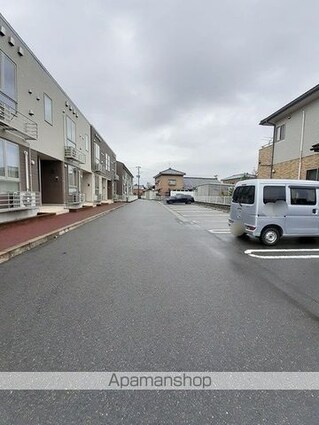 ムーランゼⅠ[1LDK/45.81m2]の駐車場