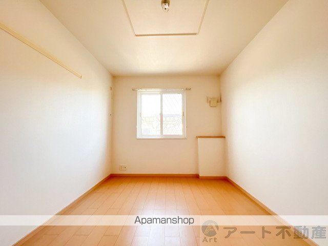 ガーデン西垣生の内装写真