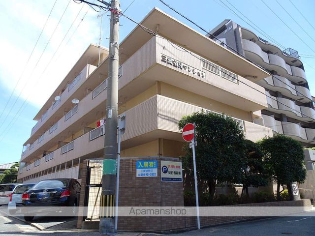 三愛室見駅前マンションの外観写真