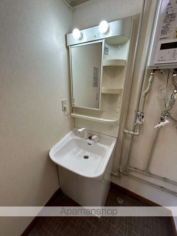ロシュ7.1Bの内装写真