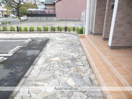 コンフォートⅡ[1LDK/42.84m2]のエントランス2