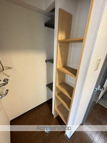 フォーシーズンIIの内装写真