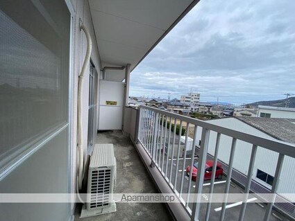 ロイヤル泉[2LDK/55.39m2]のバルコニー