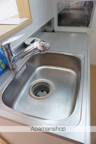 セレブリティ Dの内装写真