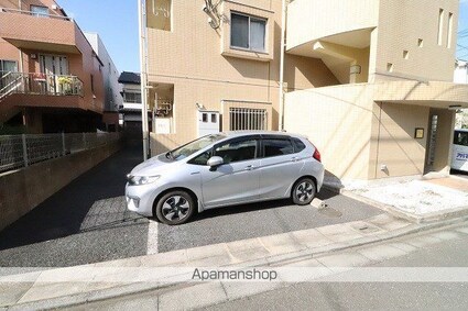 プラドールソフィア[1R/23.75m2]の駐車場