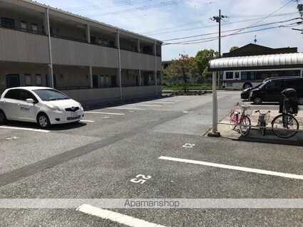 ルミエール[2LDK/58.17m2]の駐車場1