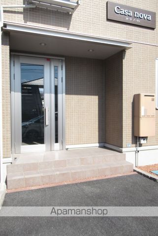 CASA NOVAの玄関写真